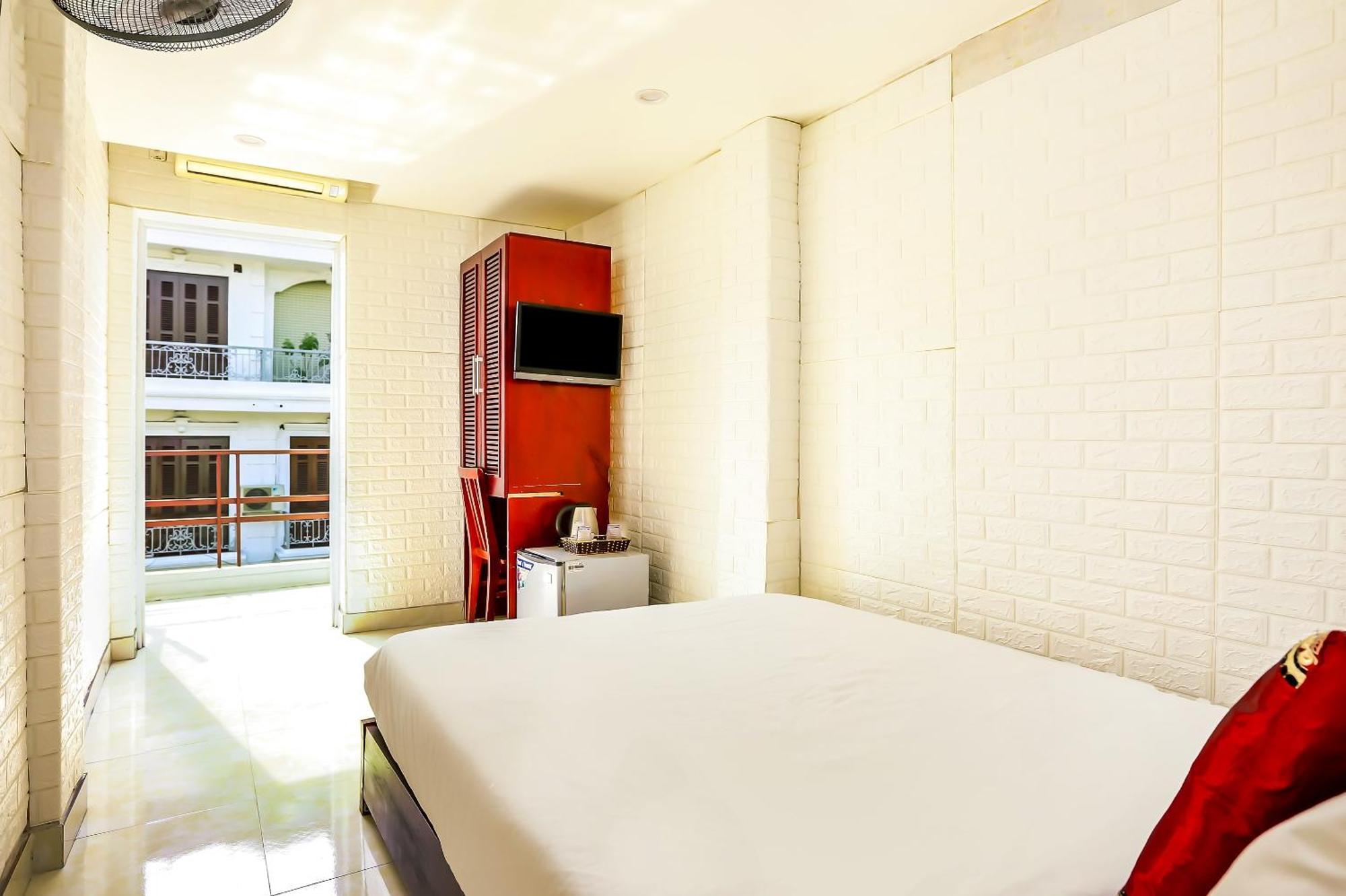 Oyo 604 Queen Hotel Spot-On Hanoi Eksteriør bilde