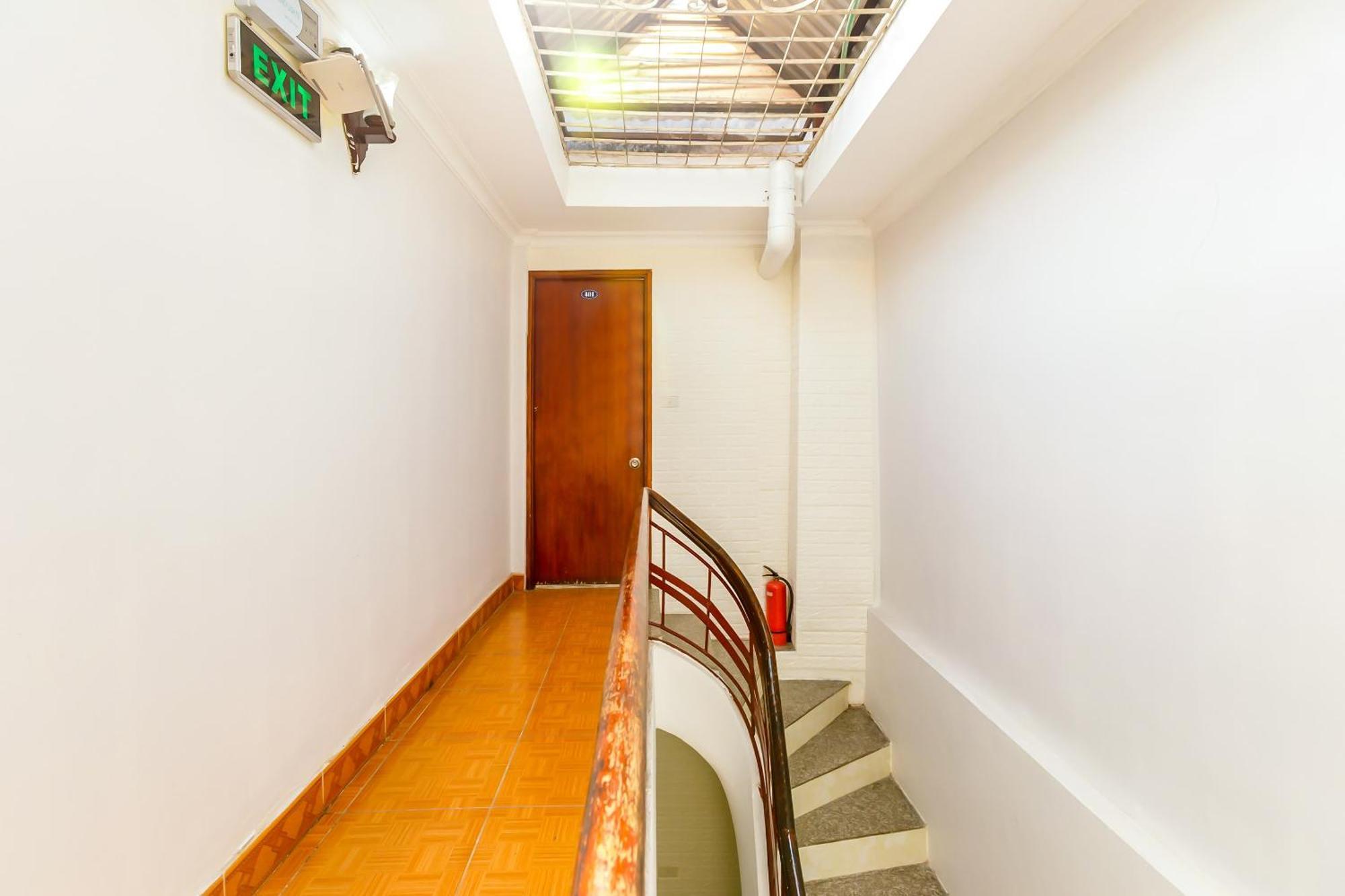 Oyo 604 Queen Hotel Spot-On Hanoi Eksteriør bilde