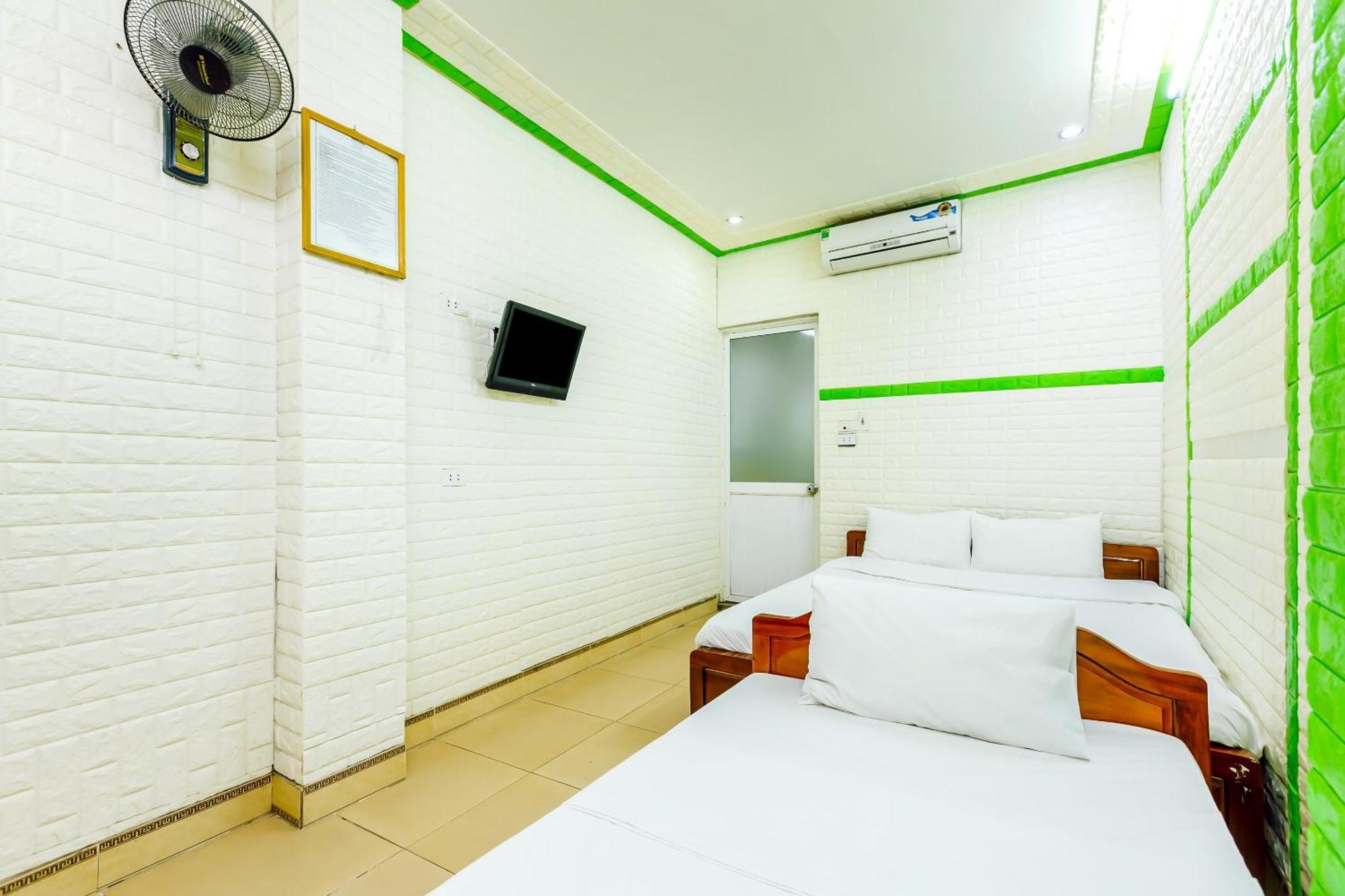 Oyo 604 Queen Hotel Spot-On Hanoi Eksteriør bilde