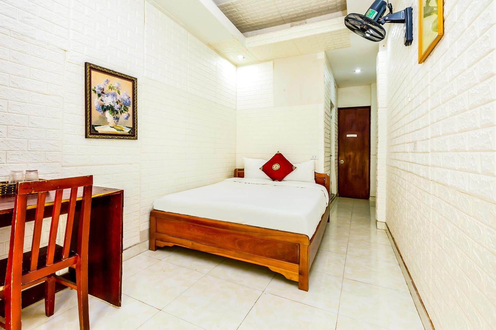 Oyo 604 Queen Hotel Spot-On Hanoi Eksteriør bilde